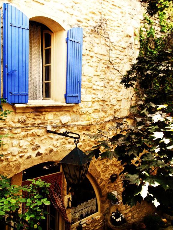 La Maison Aux Volets Bleus Bed and Breakfast Venasque Esterno foto